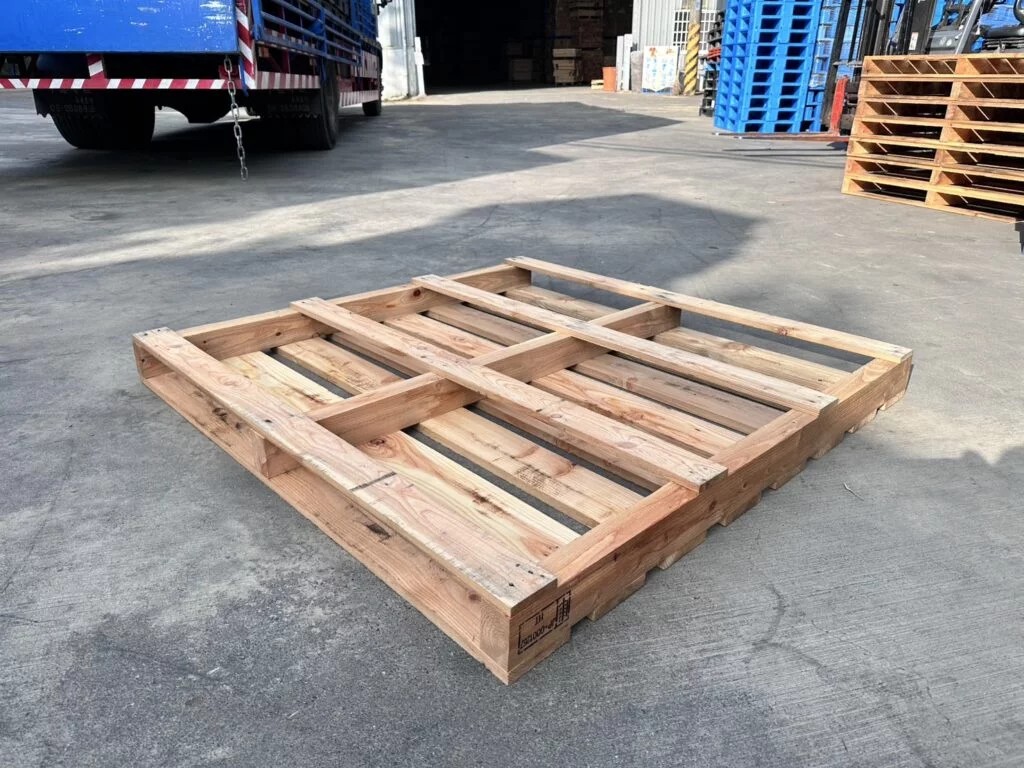 《型號:A12》中古美式木製棧板 (125*125*11)