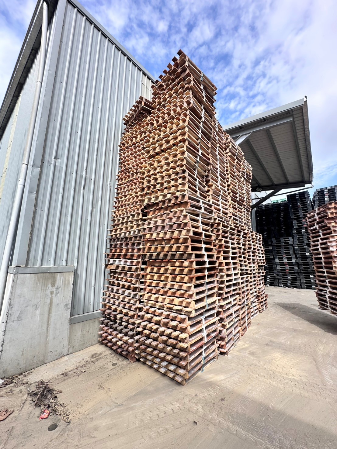 《型號:X》中古美式棧板 (100*90*10cm)-TE402