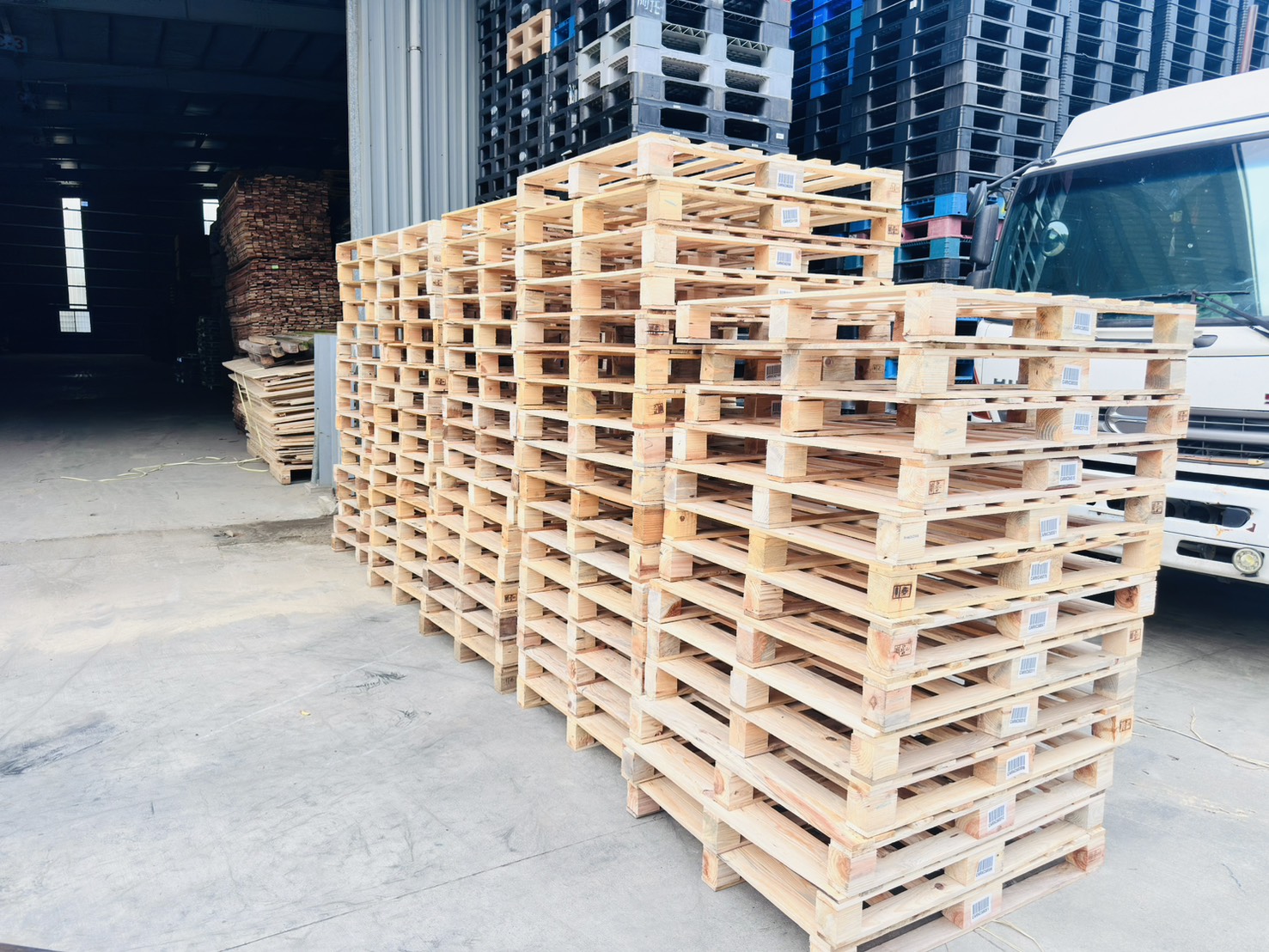 《型號:N》中古歐式棧板 (110*100*13)