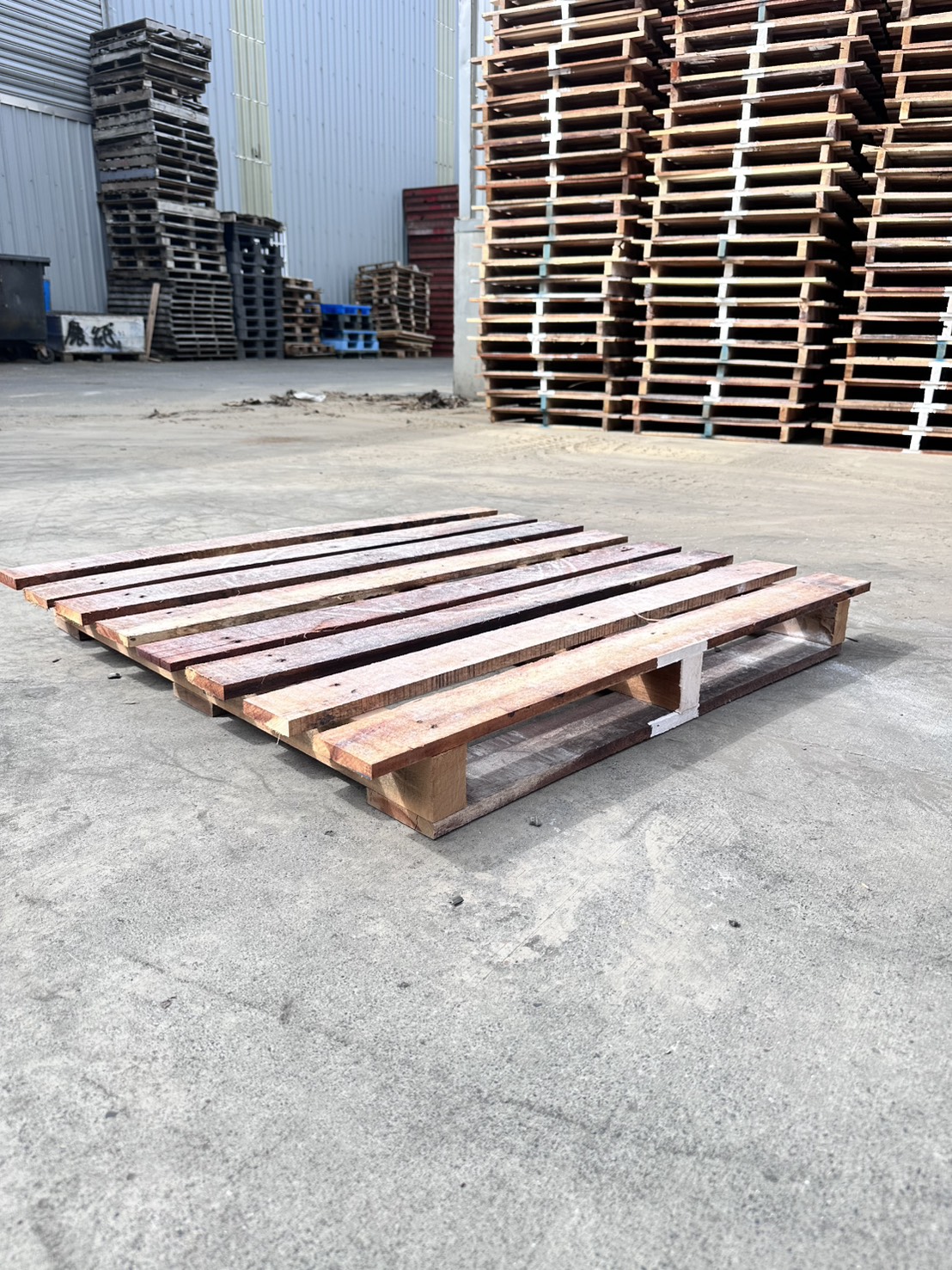 《型號:X》中古美式棧板 (100*90*10cm)-TE402