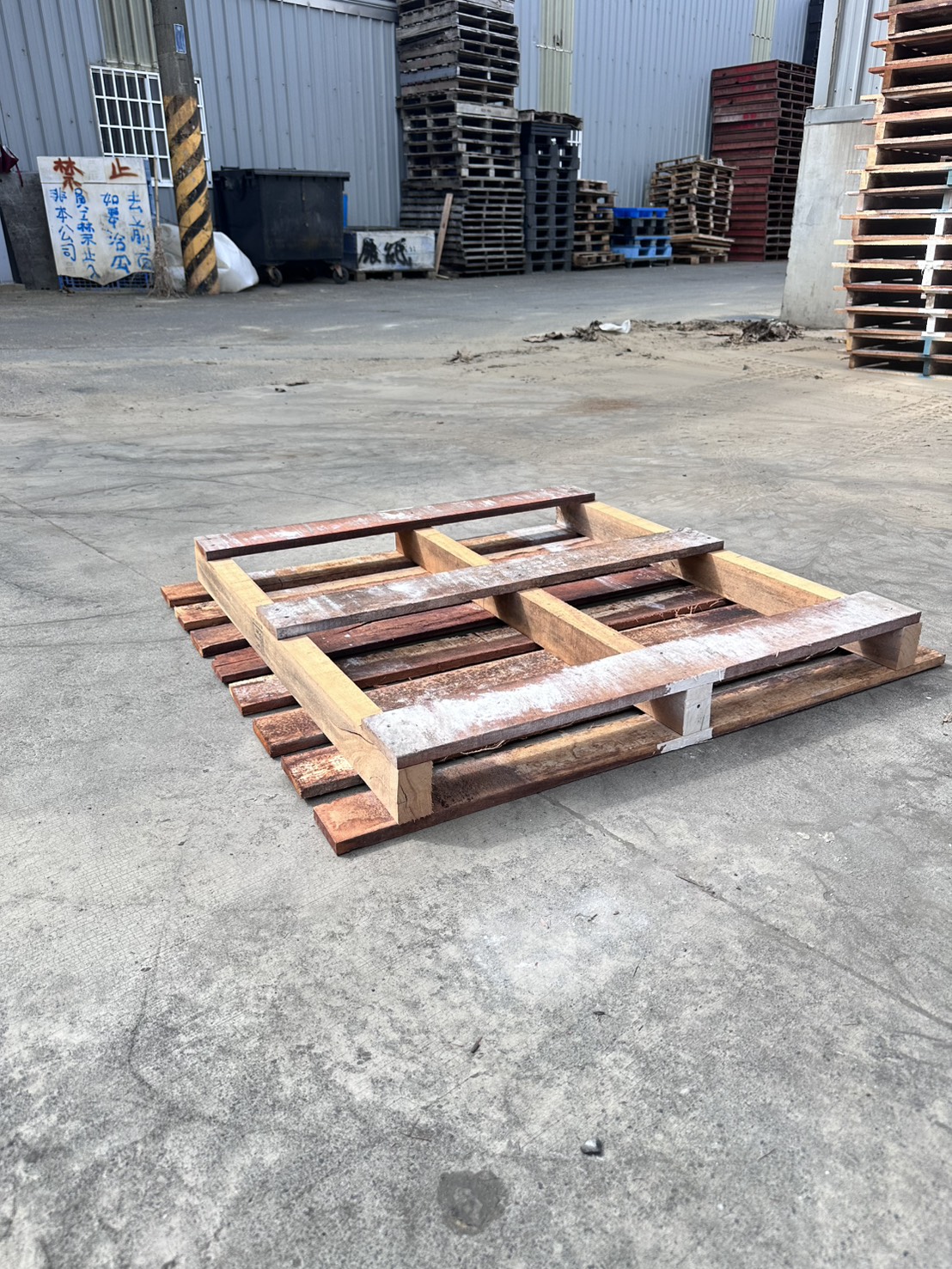 《型號:X》中古美式棧板 (100*90*10cm)-TE402