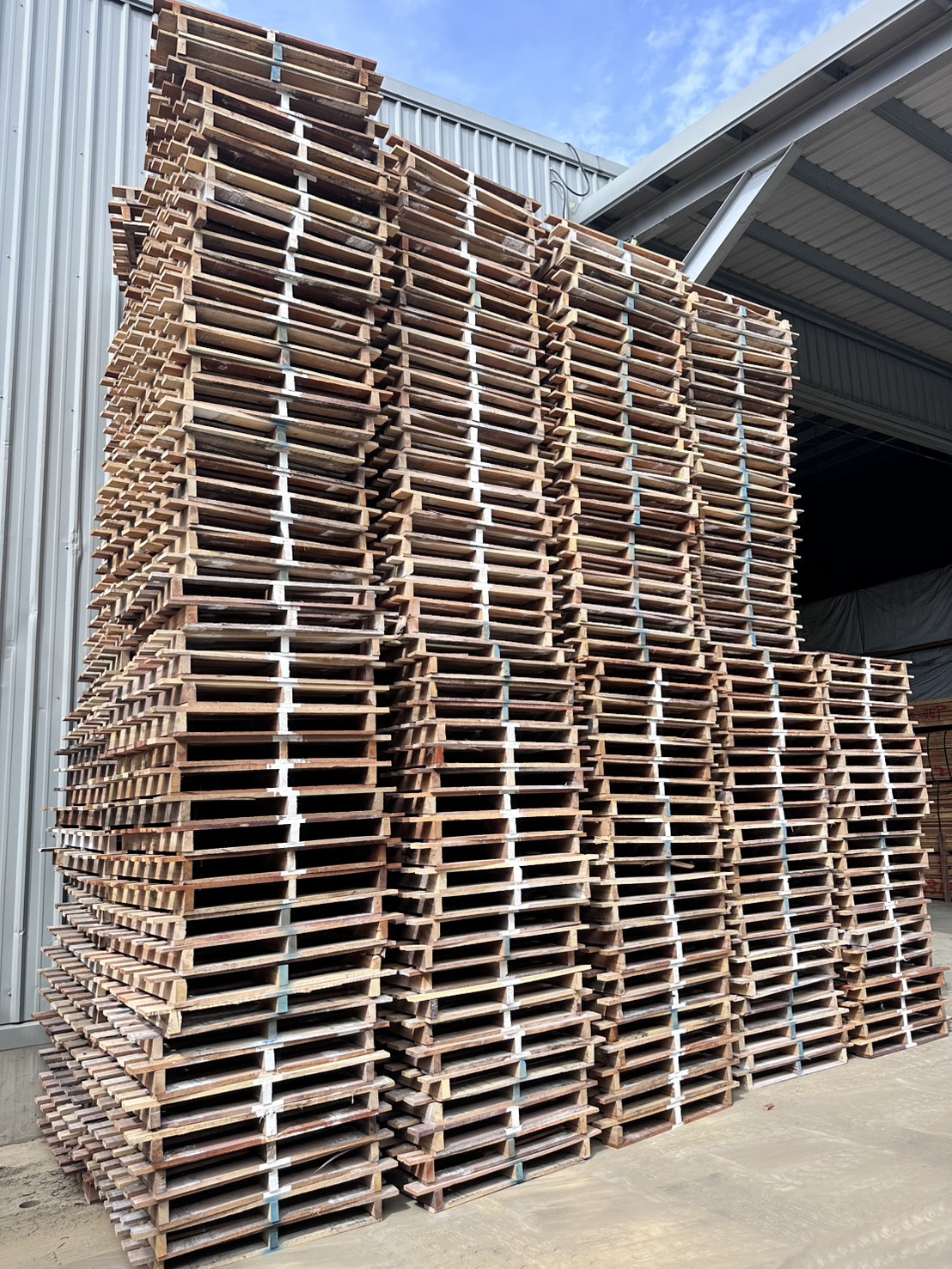 《型號:X》中古美式棧板 (100*90*10cm)-TE402