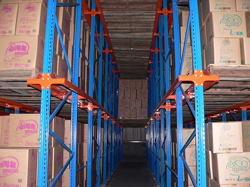 駛入式料架、駛入式貨架