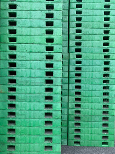 《型號:N》中古網狀川字塑膠棧板(117*74*15.5)