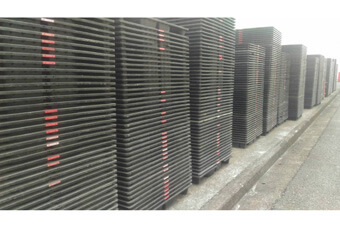 《型號:A5》中古塑膠棧板 (135*110*12)