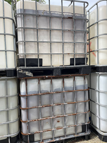 《微清洗》中古IBC化工桶【J】(TE375)(原裝內容物:飼料添加劑，無毒)