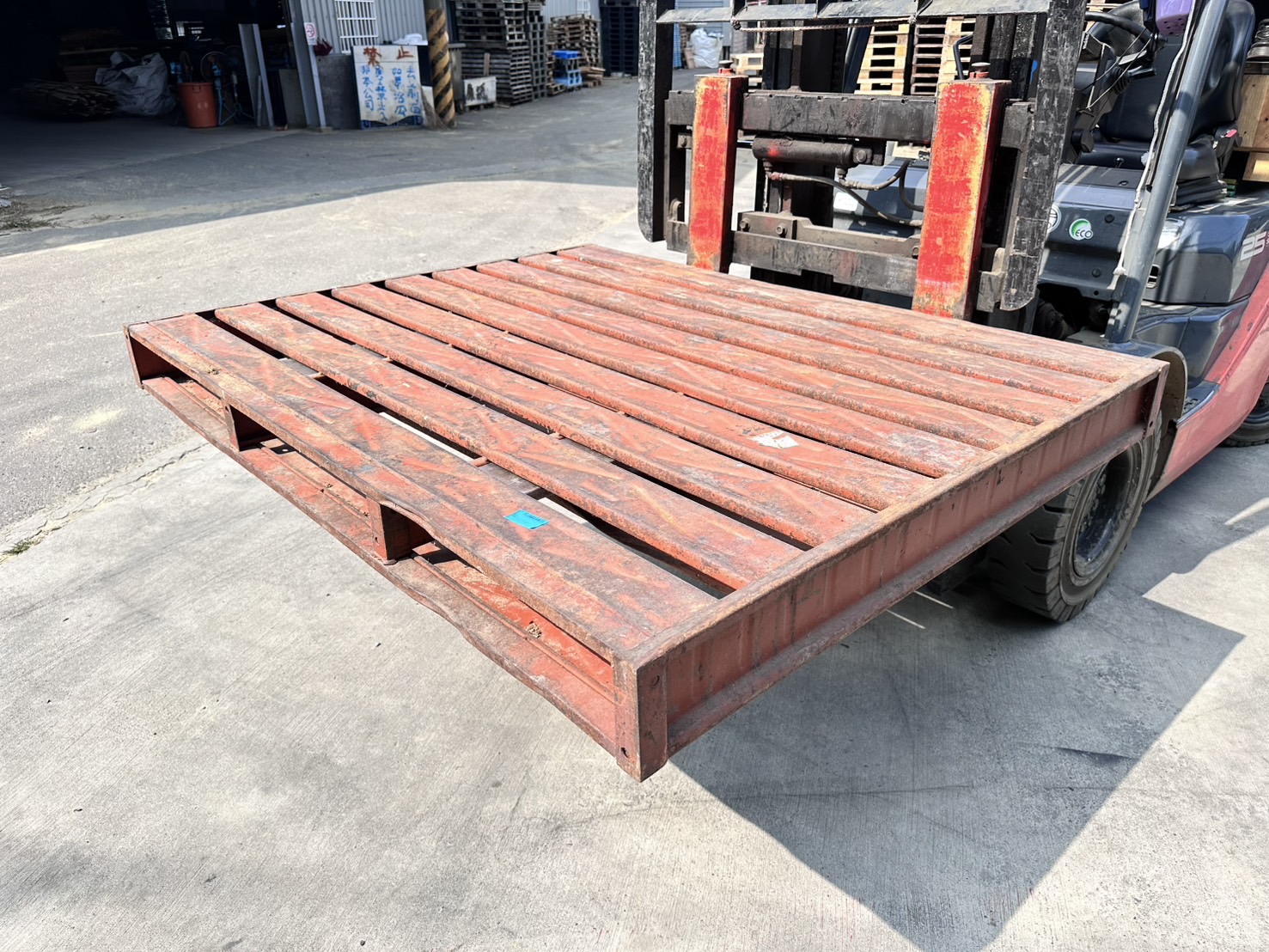 《型號:E》中古鐵棧板 (162*130*14cm)