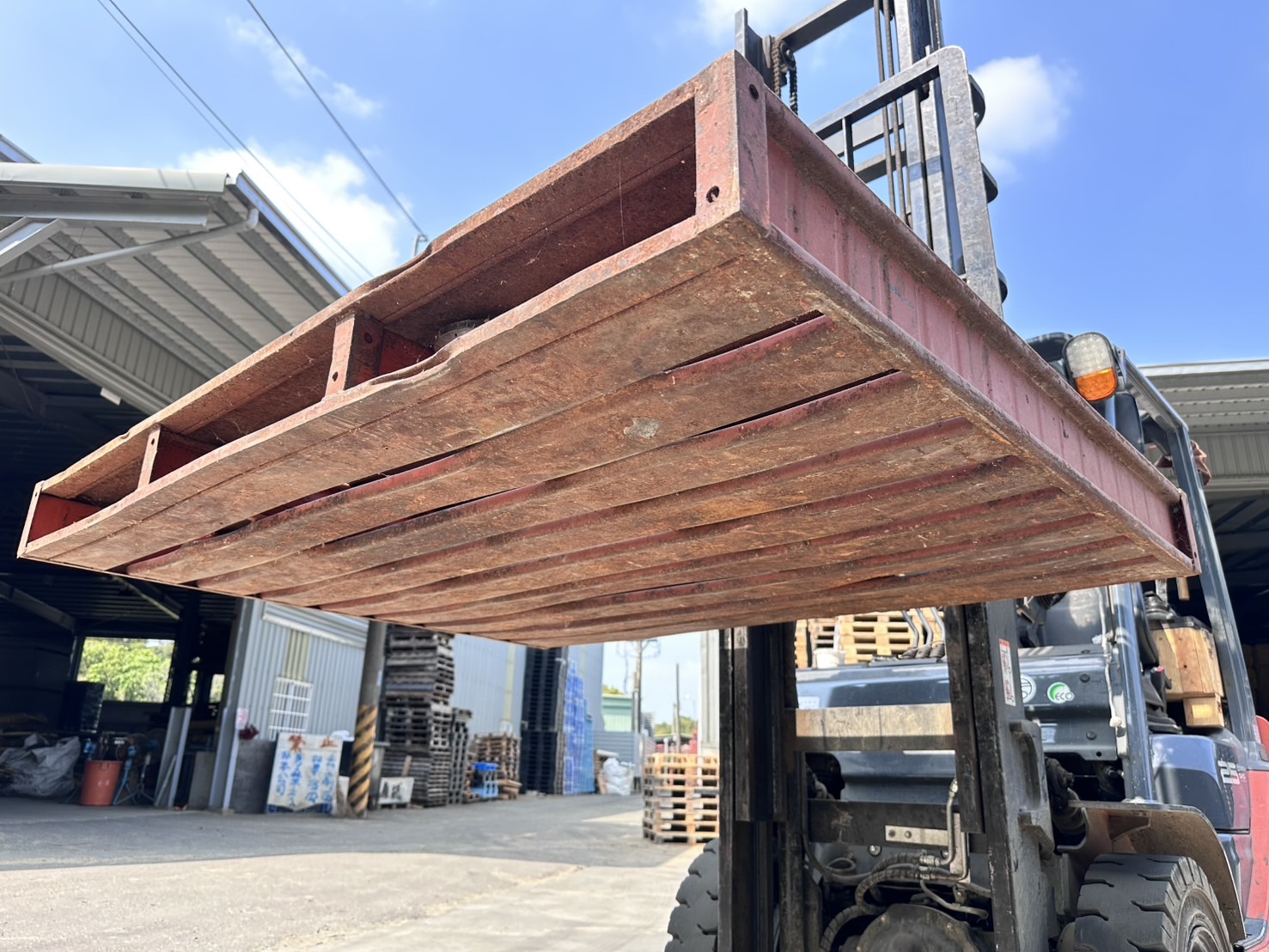 《型號:E》中古鐵棧板 (162*130*14cm)