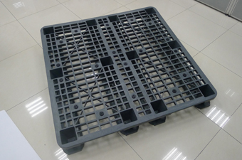 塑膠棧板B-SFPL-1111A(有底板)